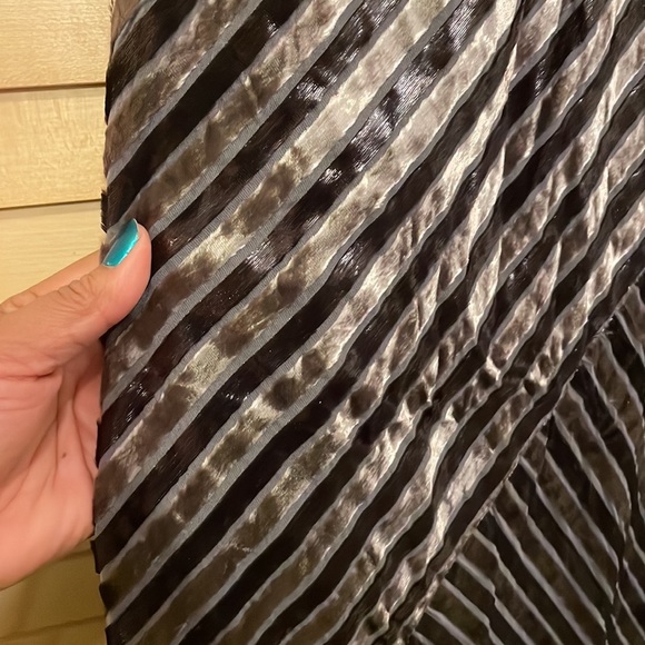 Harlyn for Anthropologie Silver Moon Velvet Midi Dress - Picture 10 of 15